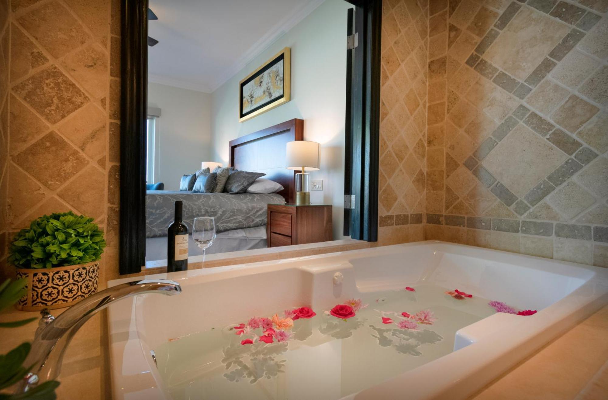 Condo Paraiso - Luxurious New Condo 300Mt From The Beach 카보산루카스 외부 사진